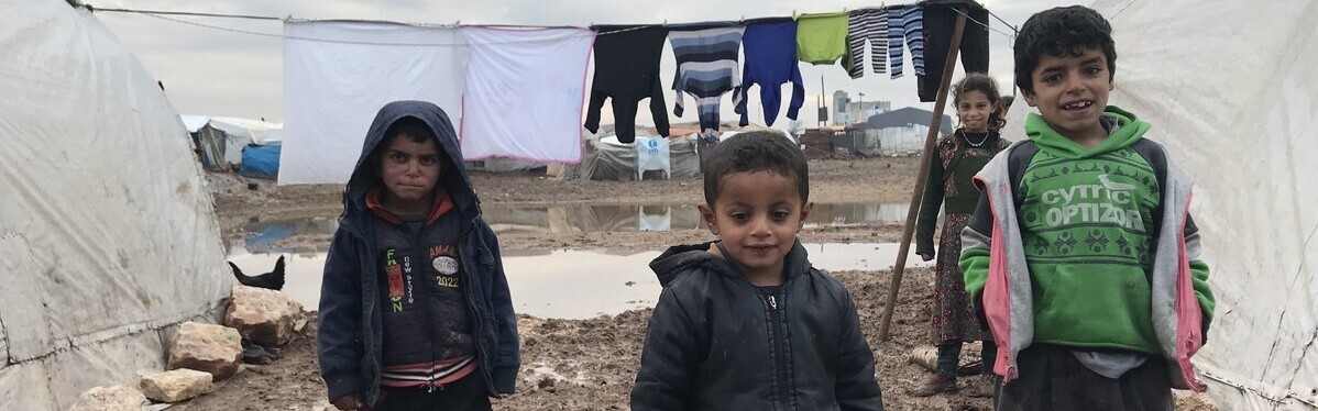 Kinder aus Syrien - ihnen droht Hunger, wenn weitere Grenzübergänge schließen