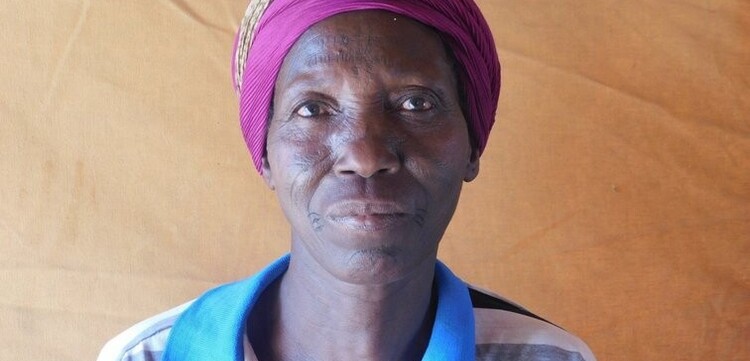 Aicha aus Burkina Faso und ihre Familie haben Hilfe erhalten, Help – Hilfe zur Selbsthilfe/Burkina Faso Aicha aus Burkina Faso und ihre Familie haben Hilfe erhalten, Help – Hilfe zur Selbsthilfe/Burkina Faso