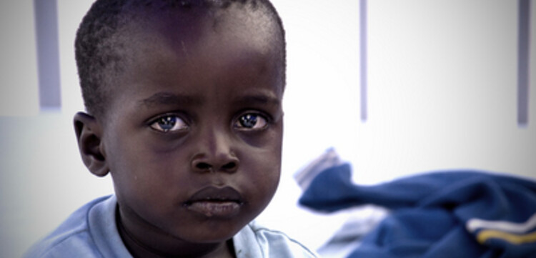 Cholera Simbabwe: An Cholera erkranktes Baby im Krankenhaus