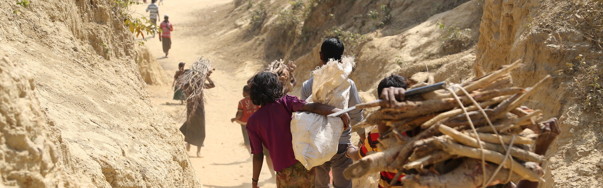 Geflüchtete Kinder aus Myanmar in einem Flüchtlingslager in Bangladesch