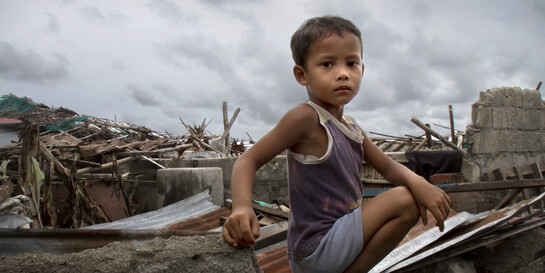 Zerstörung auf den Philippinen nach Taifun Haiyan 2013. Nun bedroht Taifun Mangkhut den Inselstaat (Archivbild)