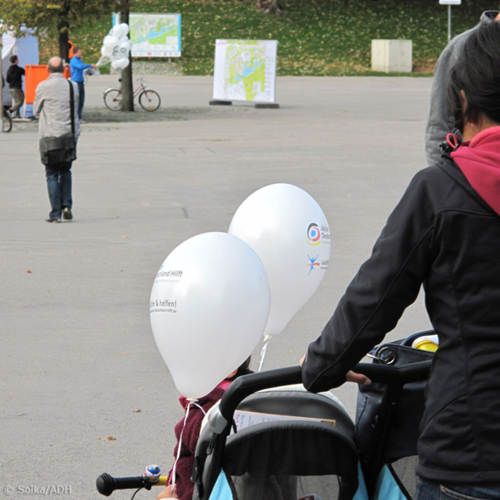 Besonders die Kinder waren von unseren Laufen & helfen Luftballons begeistert.