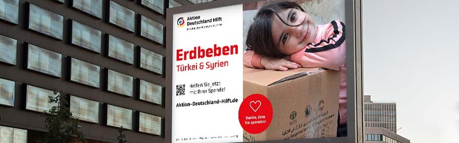 Außenwerbung von Aktion Deutschland Hilft 