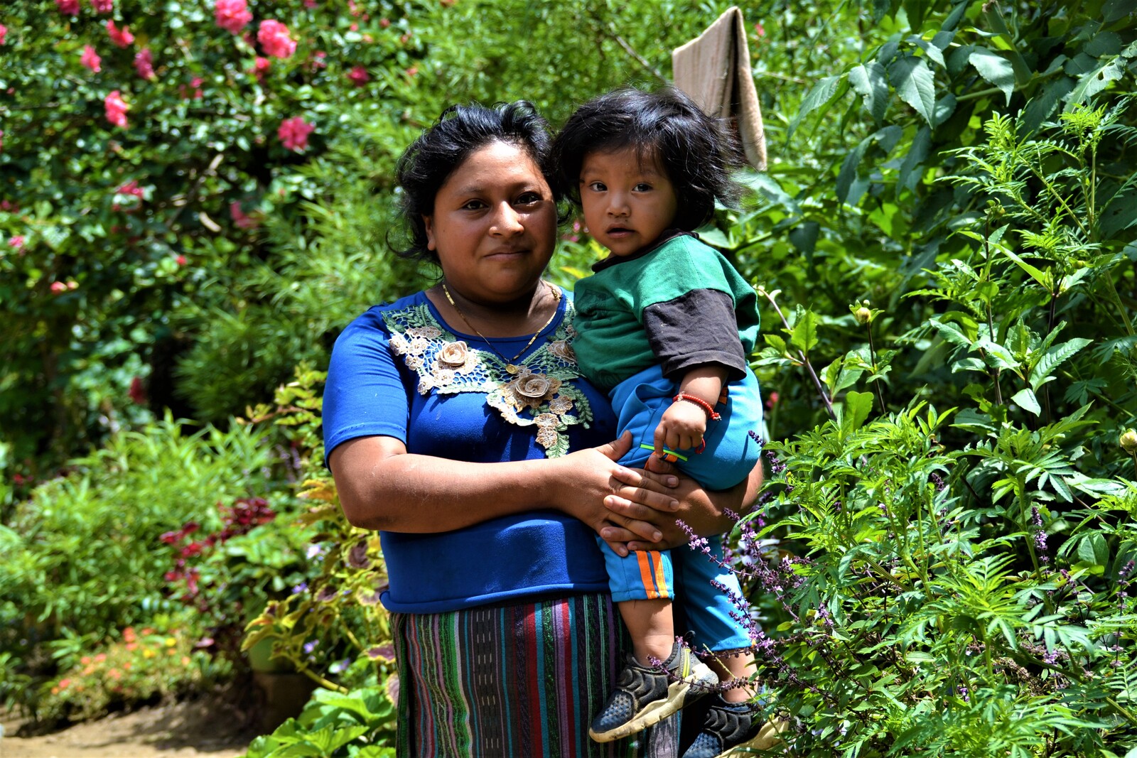 Frau und Kind bei Hilfsprojekt von AWO International in Guatemala Frau und Kind bei Hilfsprojekt von AWO International in Guatemala