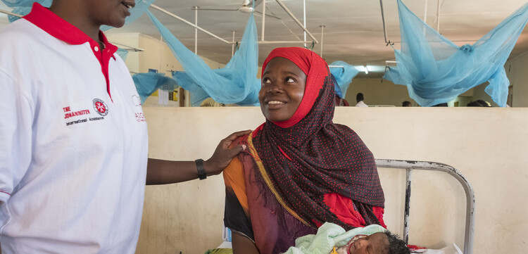 In einem Krankenhaus in Kenia werden vor allem Frauen und kleine Kinder medizinisch versorgt 