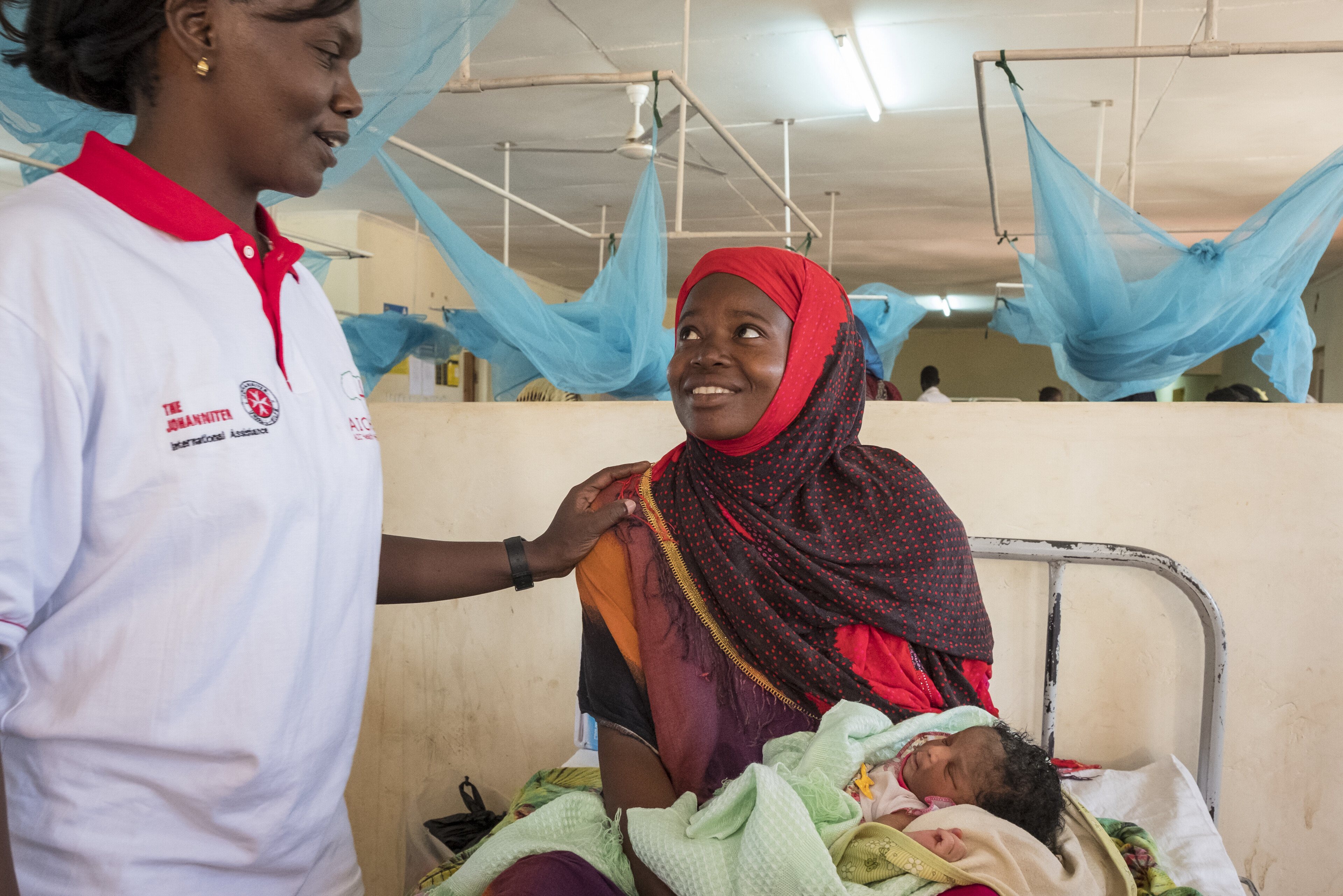 In einem Krankenhaus in Kenia werden vor allem Frauen und kleine Kinder medizinisch versorgt In einem Krankenhaus in Kenia werden vor allem Frauen und kleine Kinder medizinisch versorgt