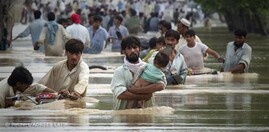 Flut Pakistan: Flüchtlinge