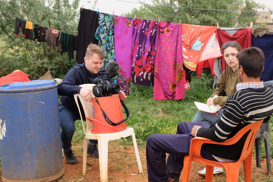 Karsten Kaminski während eines Interviews im Libanon. Karsten Kaminski während eines Interviews im Libanon.