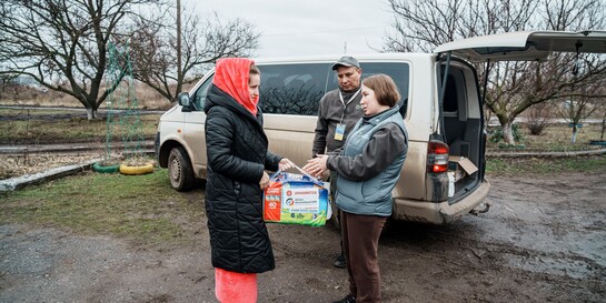 Johanniter verteilen Hilfsgüter an Menschen in Ukraine