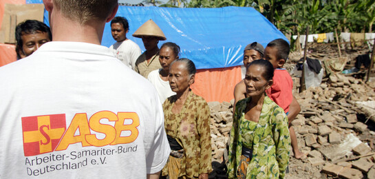 Der Arbeiter-Samariter-Bund entsendet Helfer ins Katastrophengebiet nach Indonesien (Archivbild)