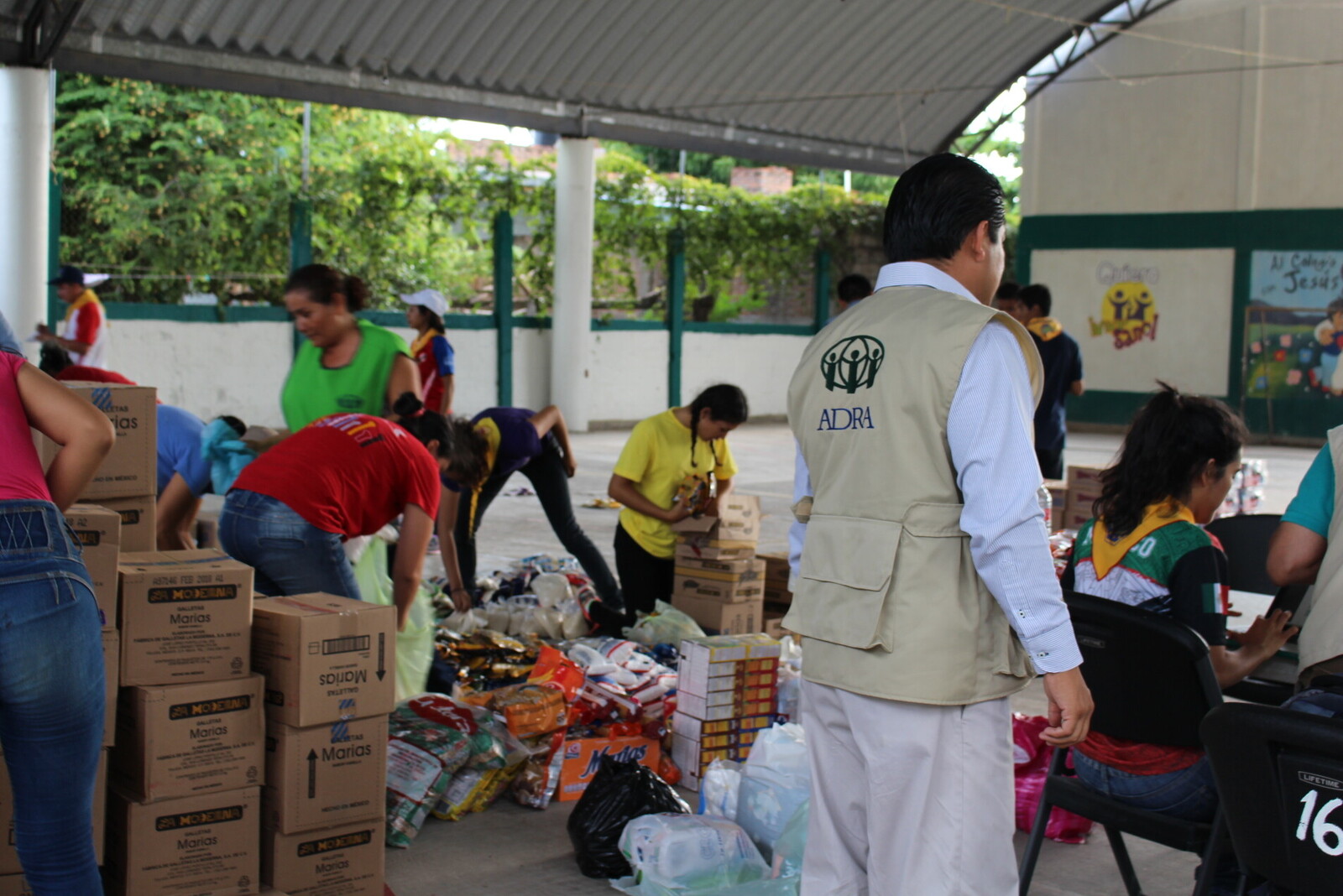 Nach dem Erdbeben werden die Menschen in Mexiko unter anderem mit Lebensmitteln versorgt.