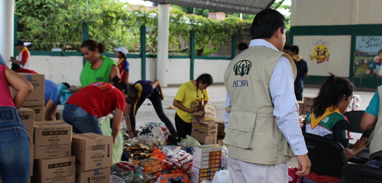 Nach dem Erdbeben werden die Menschen in Mexiko unter anderem mit Lebensmitteln versorgt.