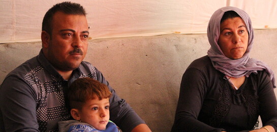 Fatima und ihre Familie sind aus dem Irak geflohen und nun in einem sicheren Camp angekommen