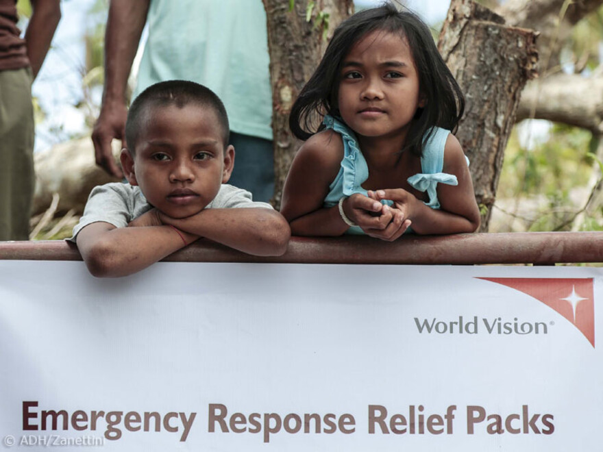 World Vision kümmert sich besonders um die von den Folgen des Taifuns betroffenen Kinder