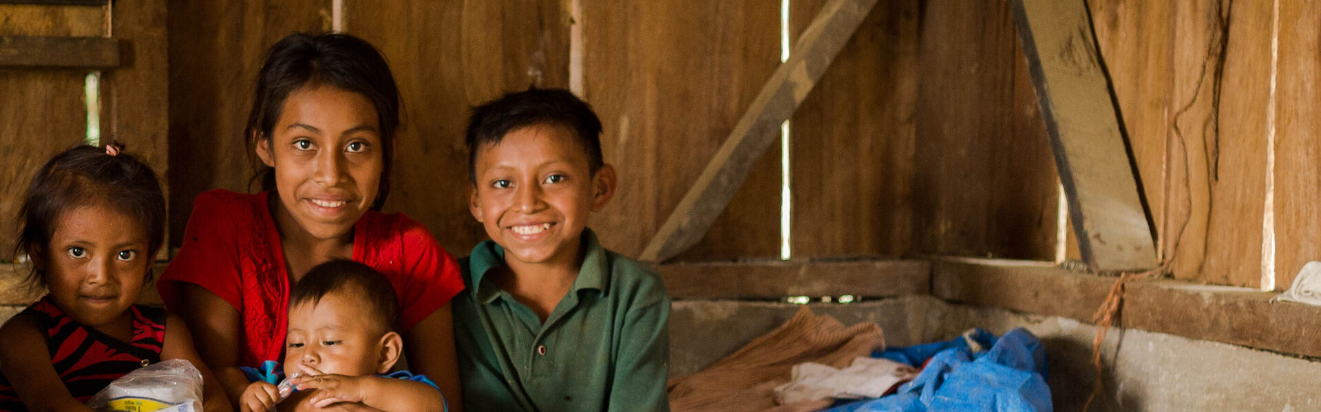 Eine Familie in Honduras – auch dort helfen viele unserer Bündnisorganisationen (Symbolbild)