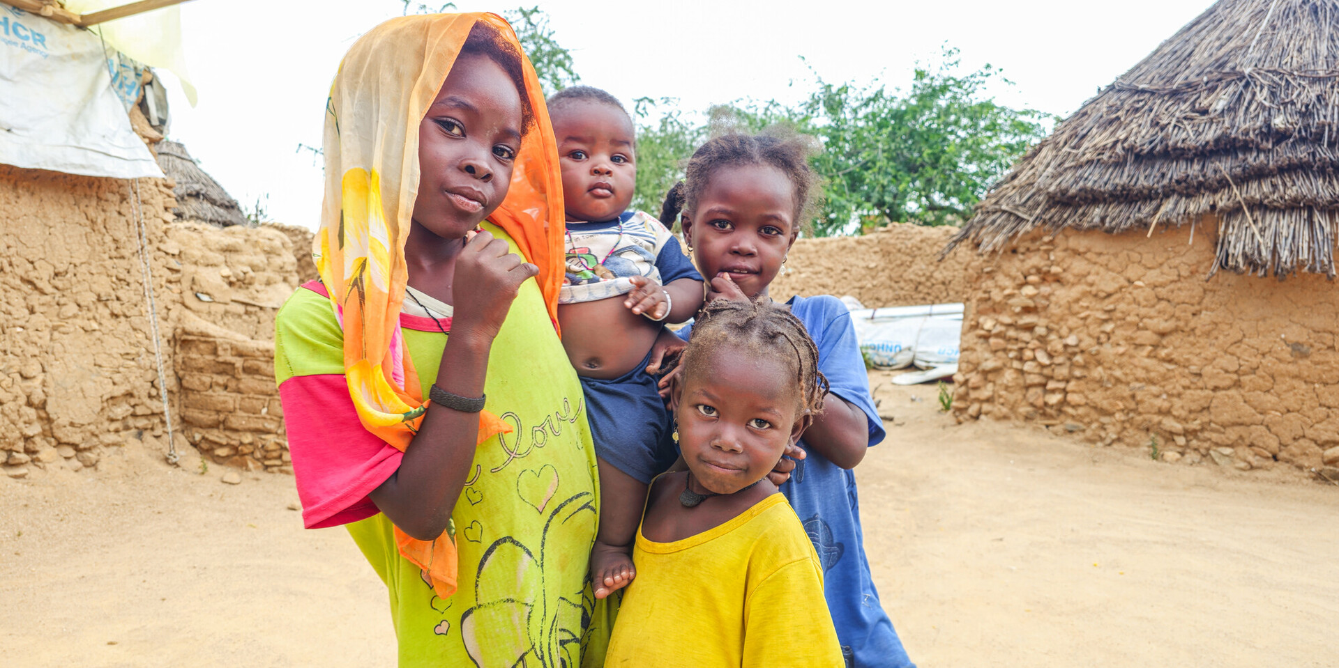 Kinder aus dem Sudan in einem Flüchtlingscamp im Tschad