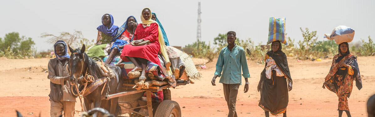 Menschen auf der Flucht vor dem Krieg im Sudan in den Tschad