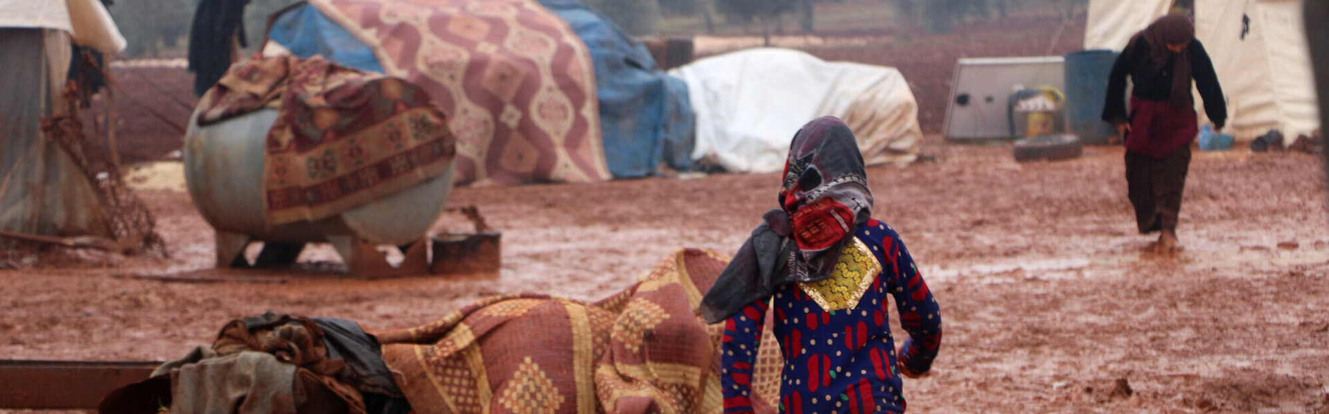 Ein Mädchen in einem Camp für Geflüchtete in Syrien