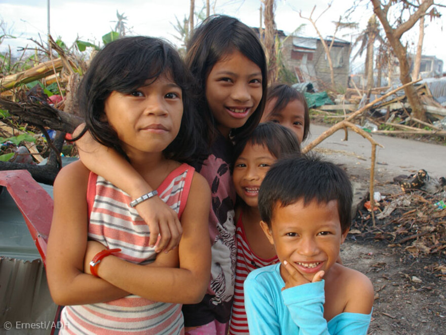 Die Kinder haben trotz allem meist ein Lächeln im Gesicht
