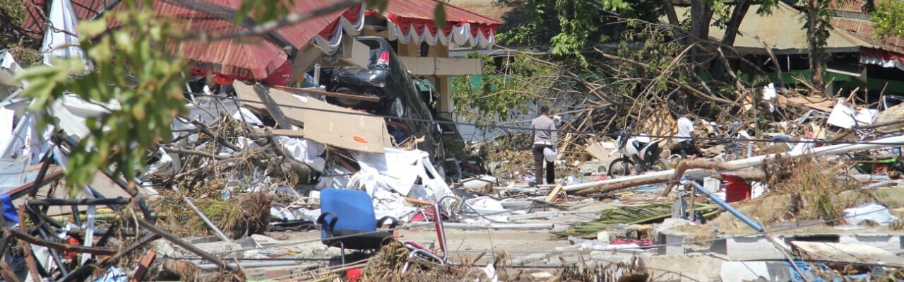 Nach Erdbeben & Tsunami wird das Ausmaß der Zerstörung auf der indonesischen Insel Sulawesi nach und nach sichtbarer