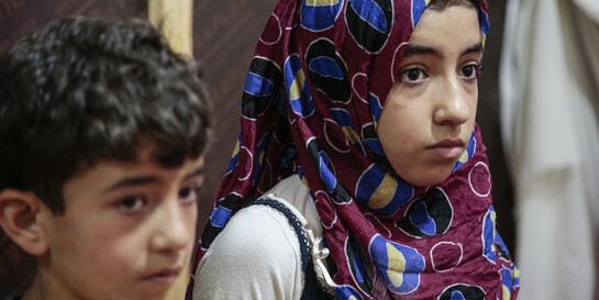 Zwei Kinder aus Syrien