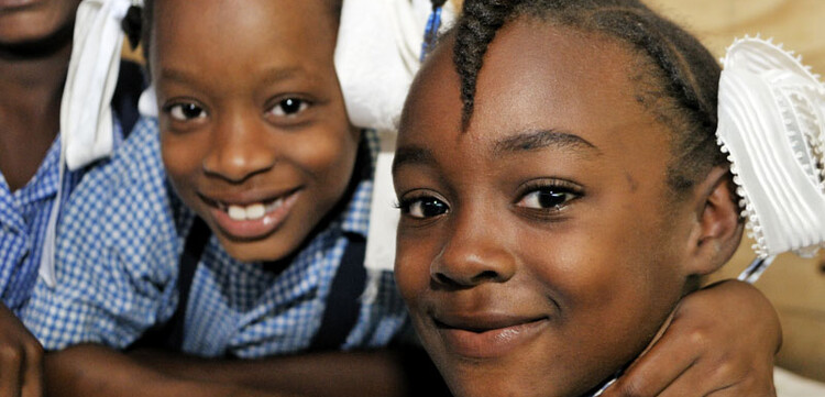 009-800-bildung-9 Nach dem Erdbeben in Haiti: Mädchen in der Schule