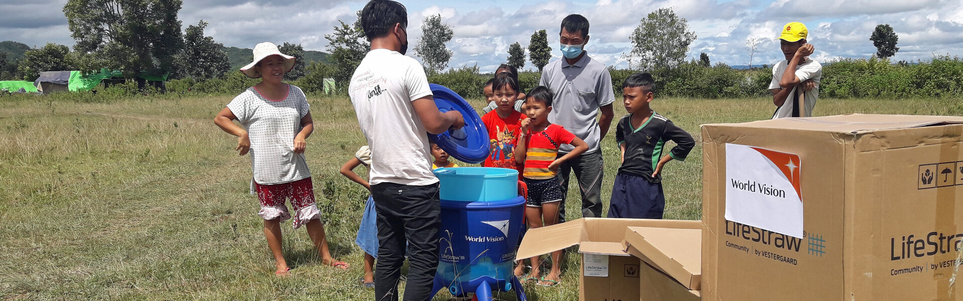 Helfer von World Vision leisten Nothilfe in Myanmar (Symbolfoto)