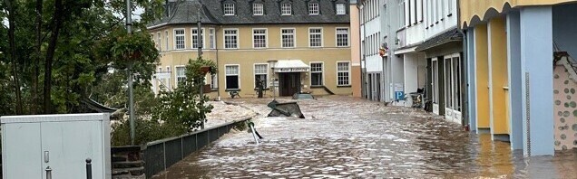 Eine überflutete Stadt in Nordrhein-Westfalen