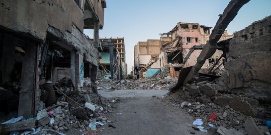 Zerstörte Häuser nach einem Bombenangriff im Jemen