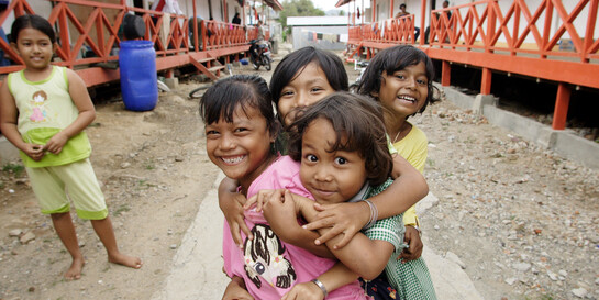 Kinder in Indonesien, einem Land in Asien