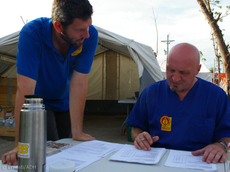 Der Arbeiter-Samariter-Bund (ASB) hat ein medizinisches Nothilfeteam nach Palo entsandt
