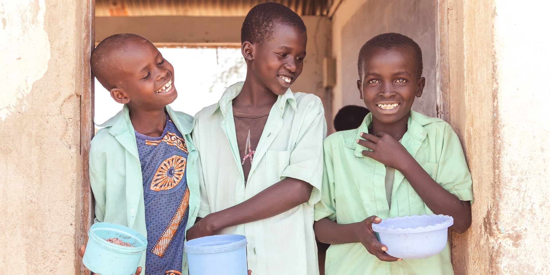 Dorcas geht zusammen mit ihren Freund:innen im Norden Kenias zur Schule Dorcas geht zusammen mit ihren Freund:innen im Norden Kenias zur Schule