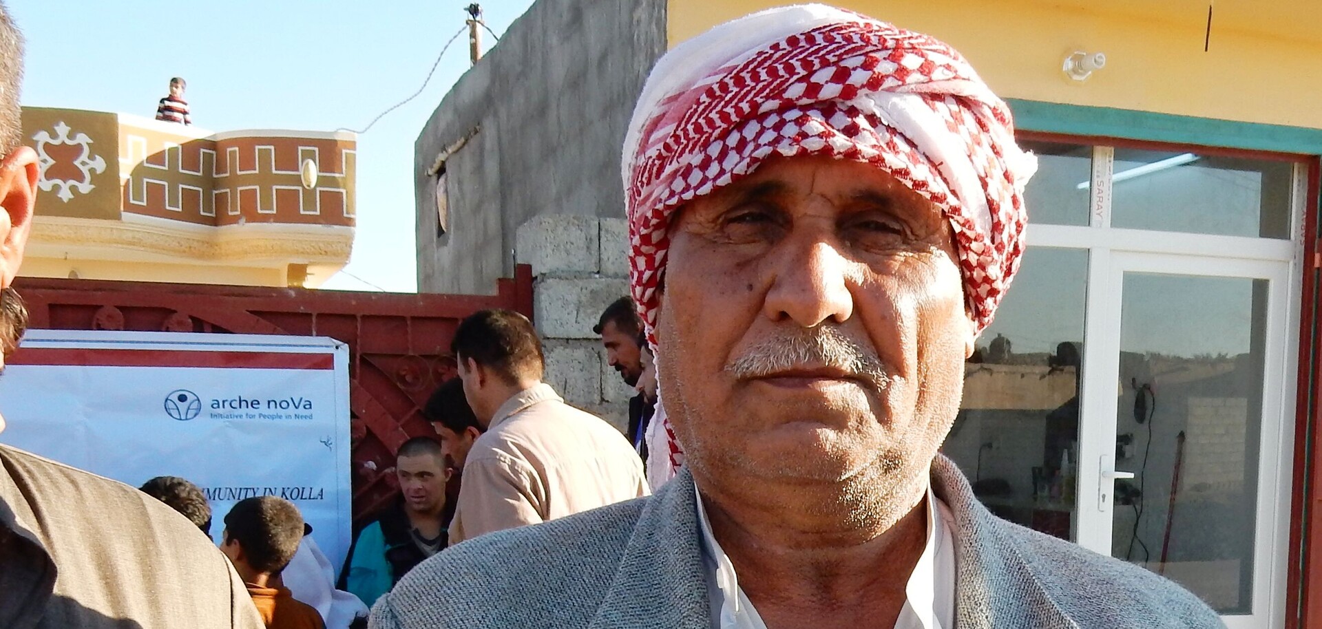 Ein Mann im Irak: Viele Menschen sind dort auf medizinische Hilfe angewiesen Ein Mann im Irak: Viele Menschen sind dort auf medizinische Hilfe angewiesen