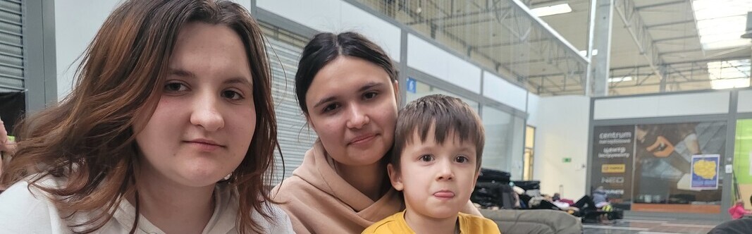 Eine Familie aus der Ukraine ist nach Polen geflüchtet