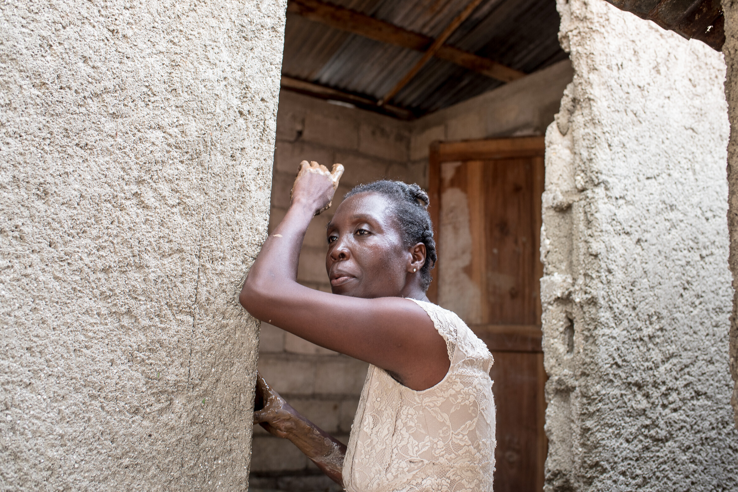 Schon vor dem Wirbelsturm war die Not in Haiti groß. Nun haben die Menschen alles verloren, was sie sich zuvor mühsam erarbeitet hatten. Schon vor dem Wirbelsturm war die Not in Haiti groß. Nun haben die Menschen alles verloren, was sie sich zuvor mühsam erarbeitet hatten.