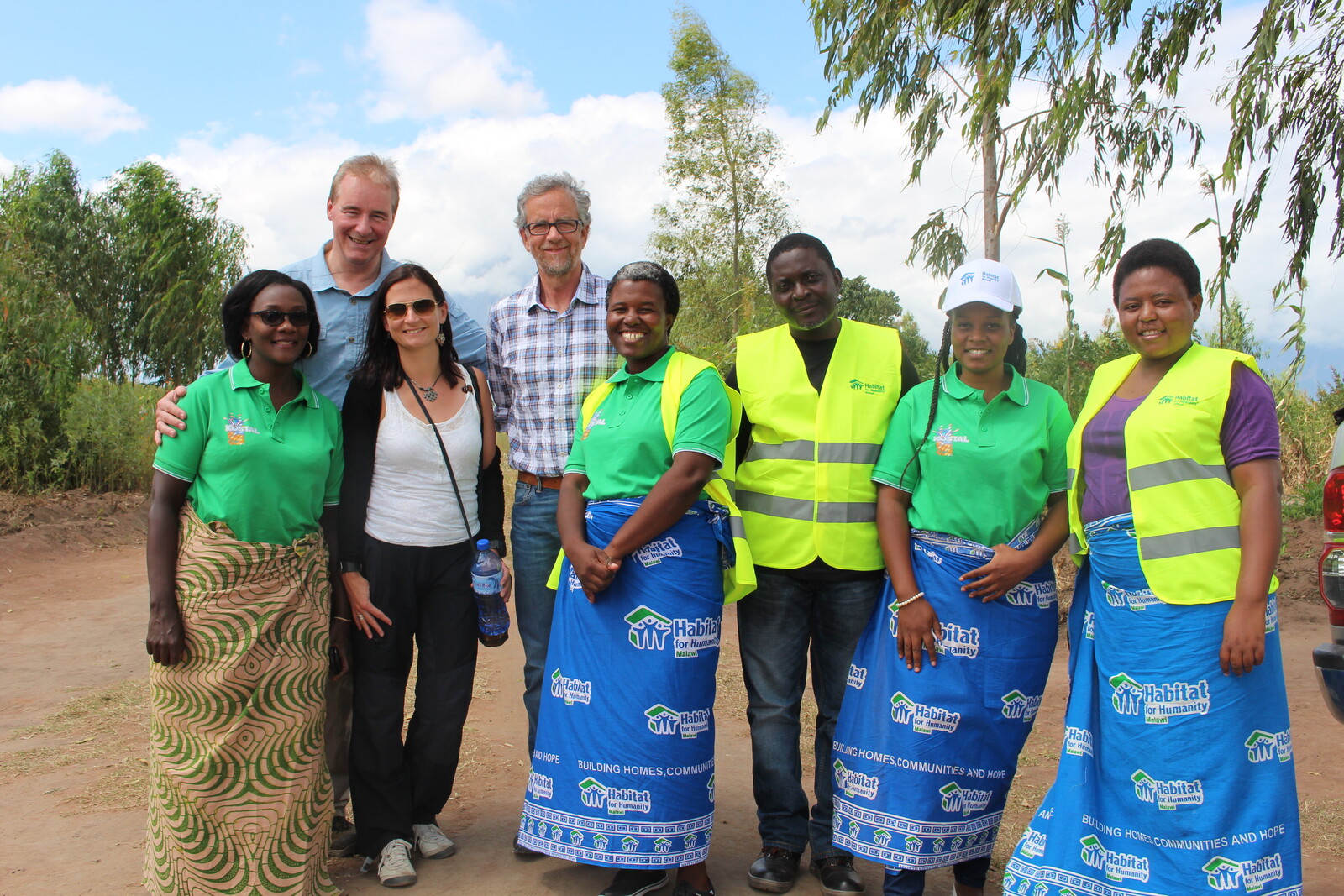 Kostal-Mitarbeiter besuchen das Hilfsprojekt in Malawi