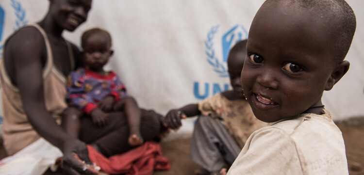 Eine Flüchtlingsfamilie aus dem Südsudan in Uganda Eine Flüchtlingsfamilie aus dem Südsudan in Uganda