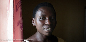 Alphonsine: Ich werde niemals vergessen, wo ich herkomme. Aber ich weiß auch, wo ich jetzt hin will