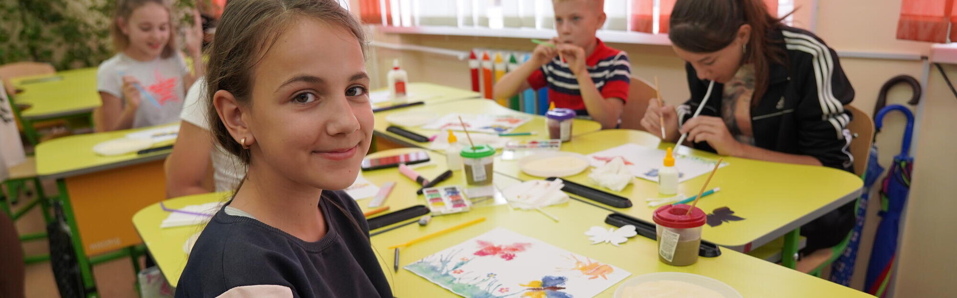 3 von 4 ukrainischen Kindern werden im neuen Schuljahr voraussichtlich dem Unterricht im Klassenraum fernbleiben