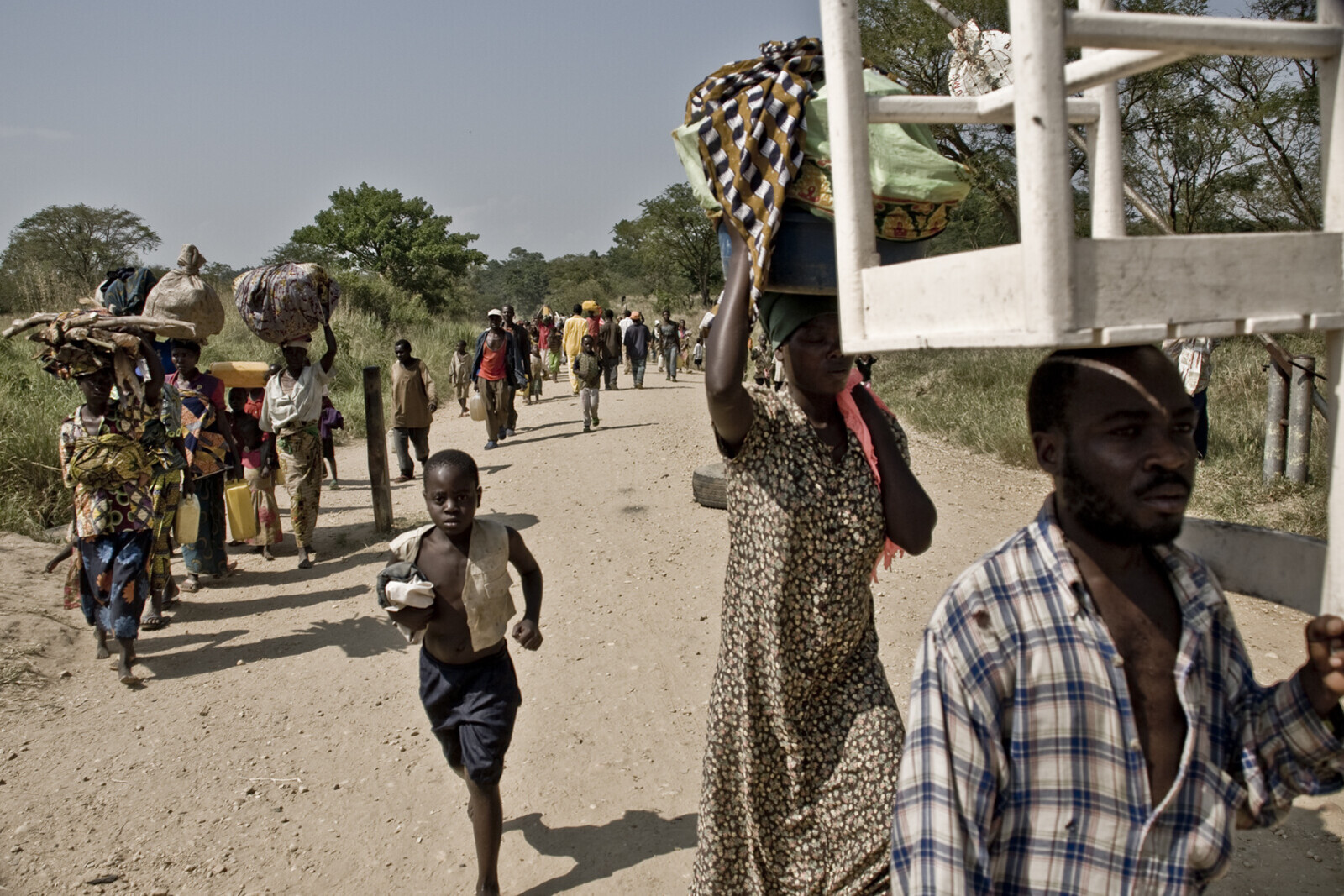 Menschen auf der Flucht aus der DR Kongo Afrika
