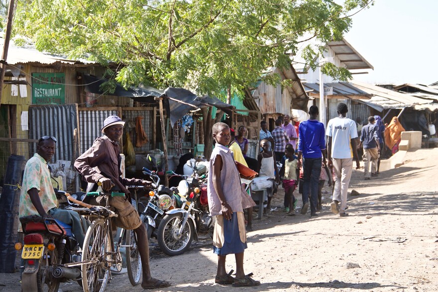 Kakuma ist eine Stadt in Kenia, die in den vergangenen Jahren stark gewachsen ist Kakuma ist eine Stadt in Kenia, die in den vergangenen Jahren stark gewachsen ist