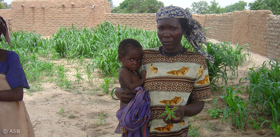 Hungerbekämpfung Westafrika: Hilfsorganisationen setzen auf Frauen