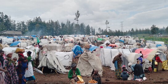 Notunterkünfte für Menschen aus der DR Kongo