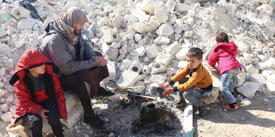 Nach den schweren Erdbeben in der Türkei und Syrien haben viele Familien ihr Zuhause verloren