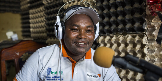 Per Radio wird die Bevölkerung im Kongo über Ebola aufgeklärt