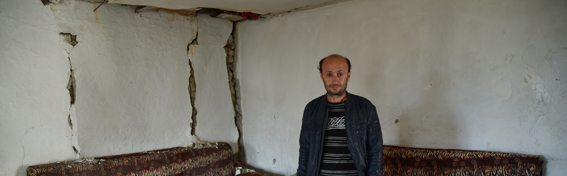 Das Erdbeben in Albanien hat das Haus von Ilirs Familie schwer beschädigt