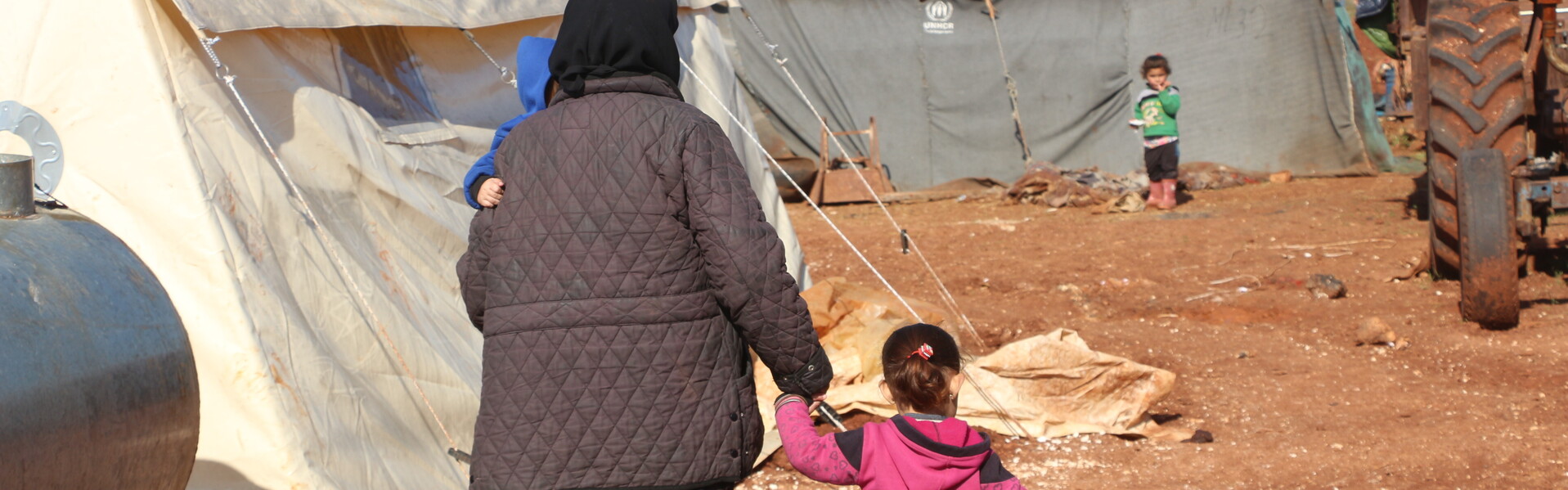 Frau und Kind in Syrien (Symbolbild)