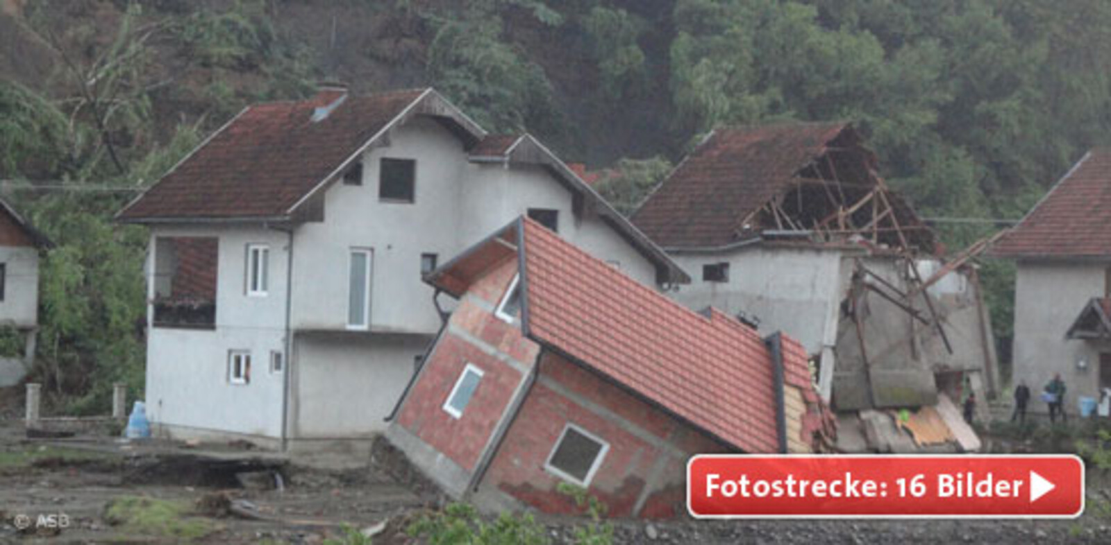 Die schwersten Regenfälle seit 120 Jahren haben in weiten Teilen von Bosnien und Herzegowina sowie Serbien zu dramatischen Überschwemmungen geführt.
