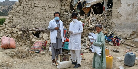 Helfer:innen sind in Afghanistan im Einsatz (Symbolfoto)