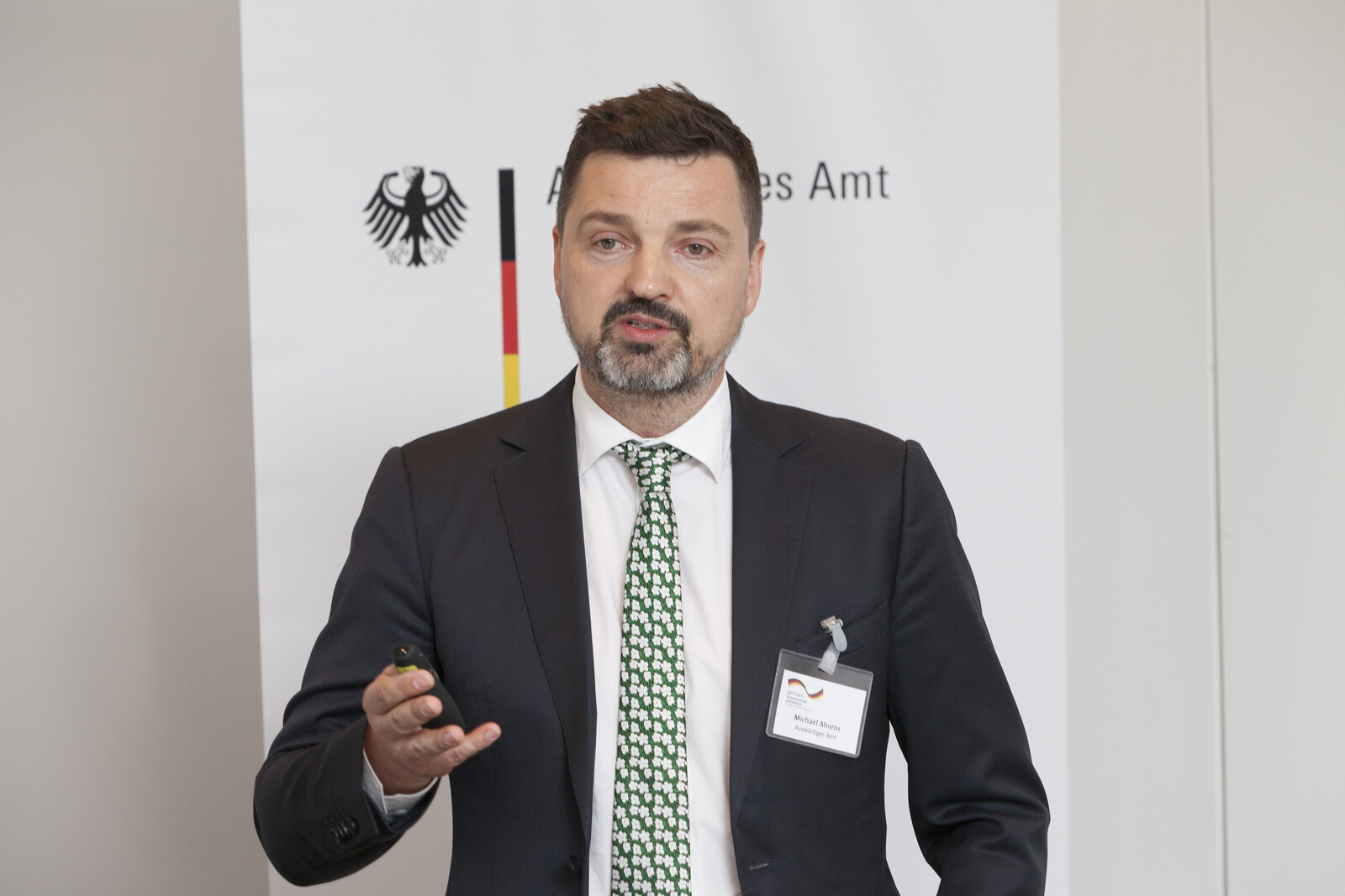 Michael Ahrens vom Auswärtigen Amt gab Einblicke in die Humanitäre Hilfe der Bundesregierung.